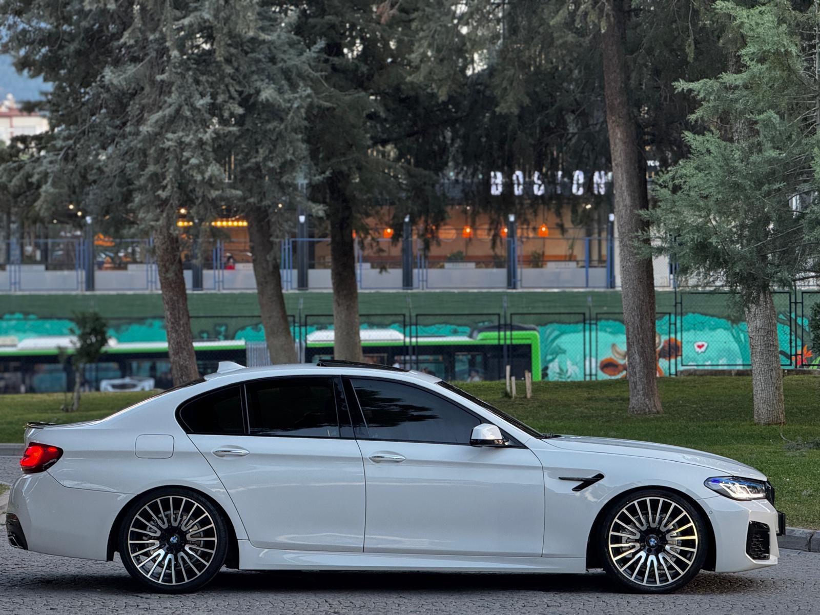 BMW 5.20 D fotoğrafı 3