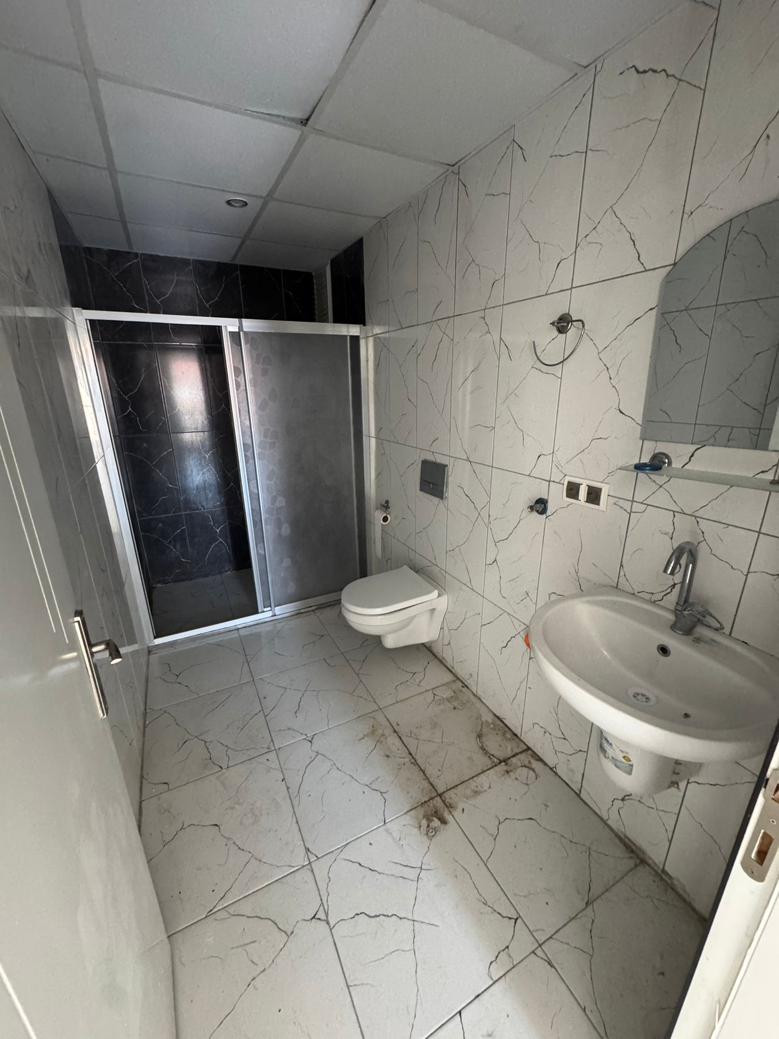 Honaz Merkez daire salon ve mutfak fotoğrafı